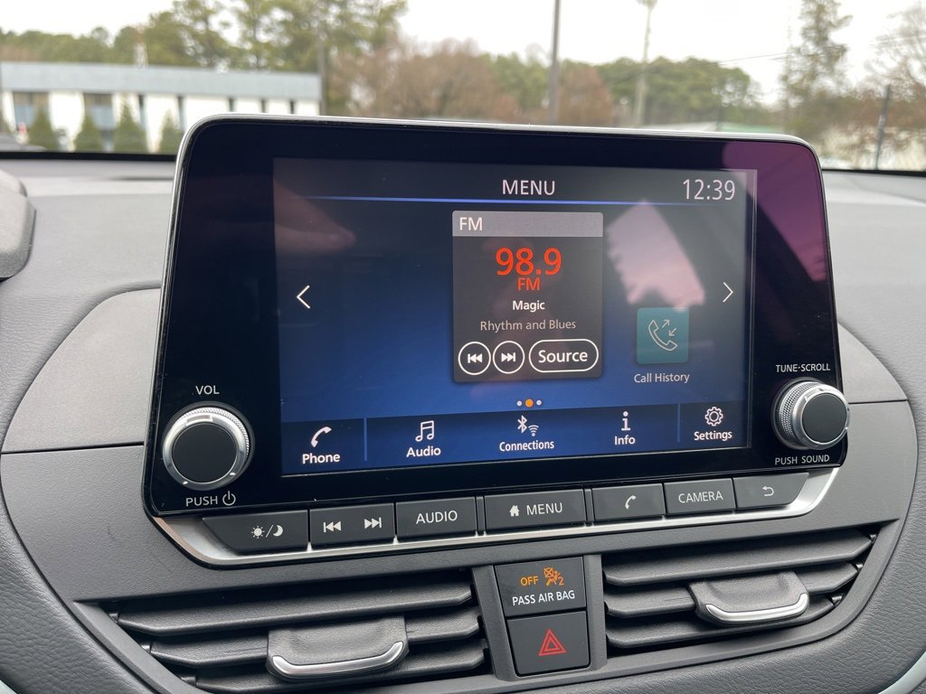 Used 2025 Nissan Altima 2.5 S image 10