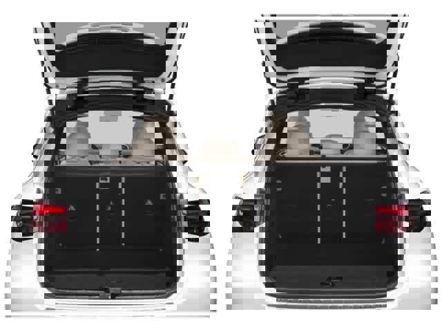 Used 2024 Mercedes-Benz GLC 300 4MATIC image 12