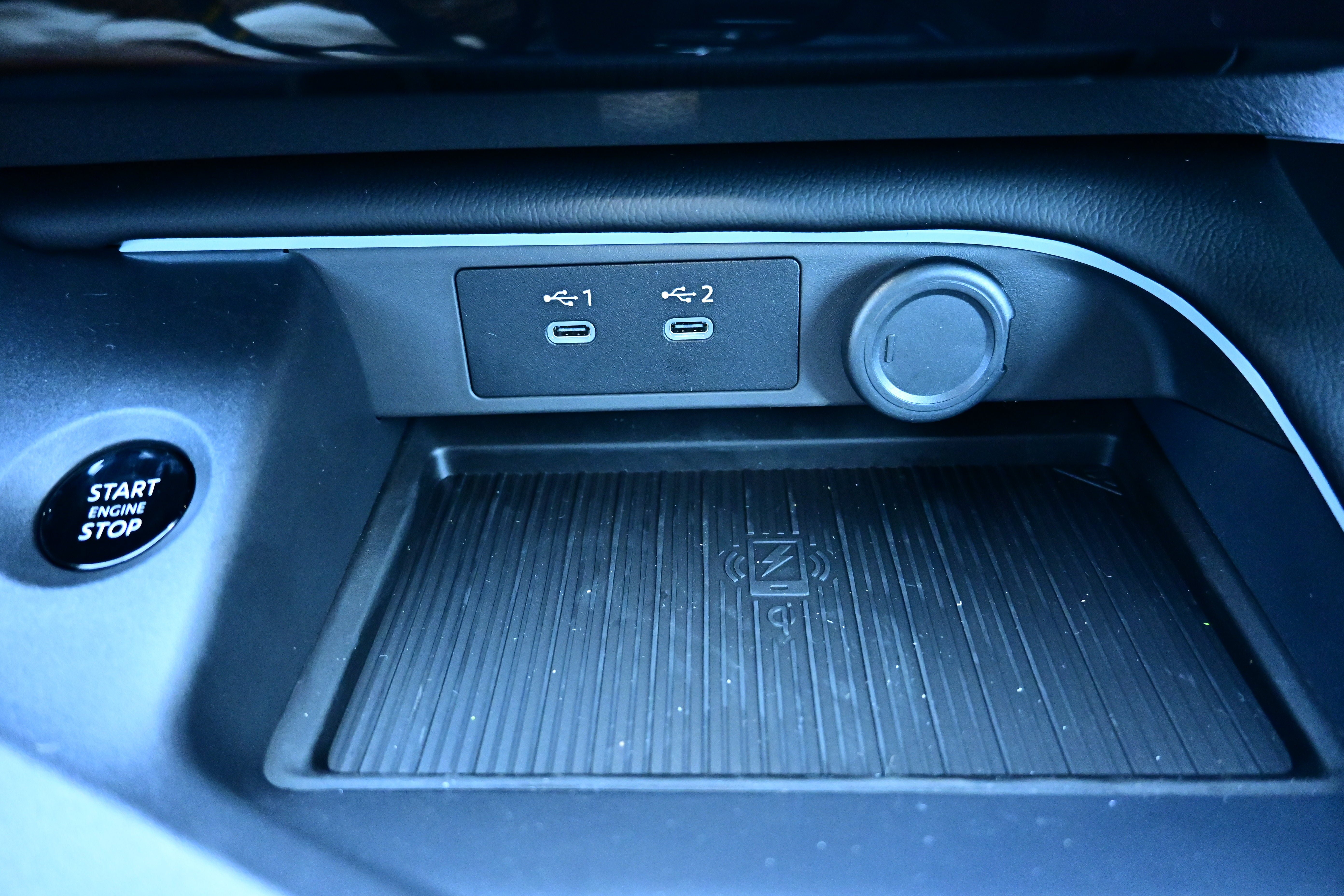 New 2026 Nissan Sentra SR FWD image 24