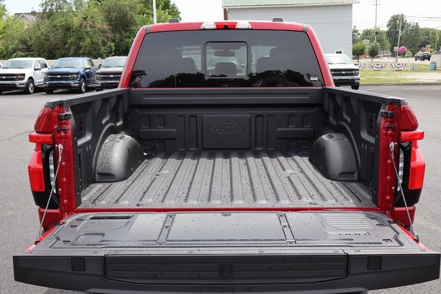 New 2025 Ford F150 Lightning Lariat w/ Max Trailer Tow Package image 22