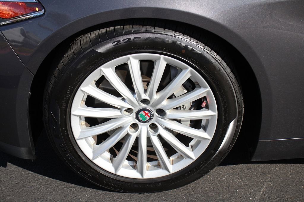 Used 2021 Alfa Romeo Giulia Sprint RWD image 13