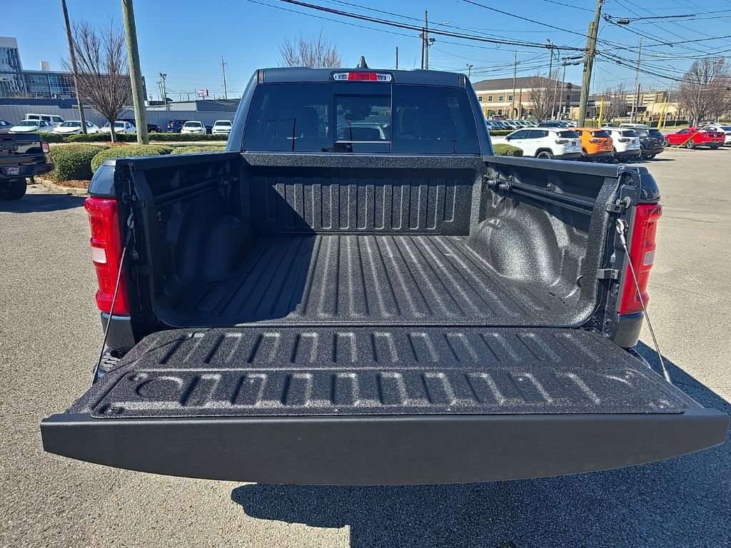 New 2026 RAM 1500 Laramie AWD/4WD image 21