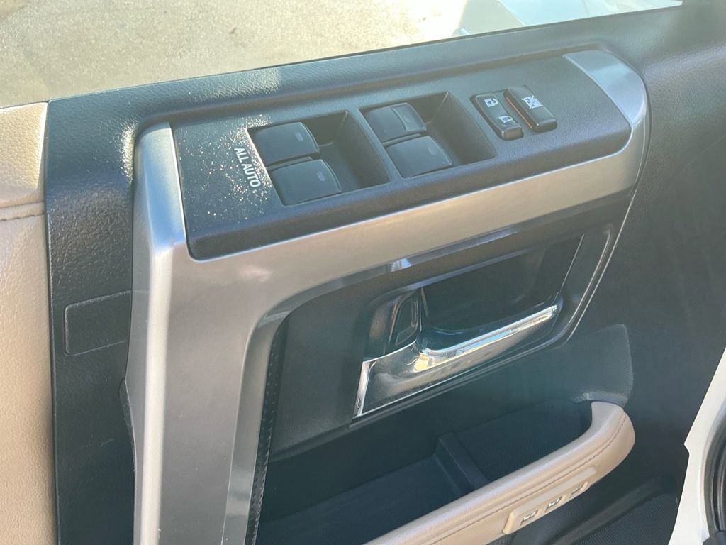 Used 2016 Toyota 4Runner Limited image 16