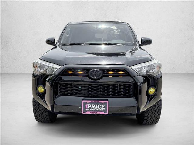 Used 2016 Toyota 4Runner SR5 AWD/4WD image 2