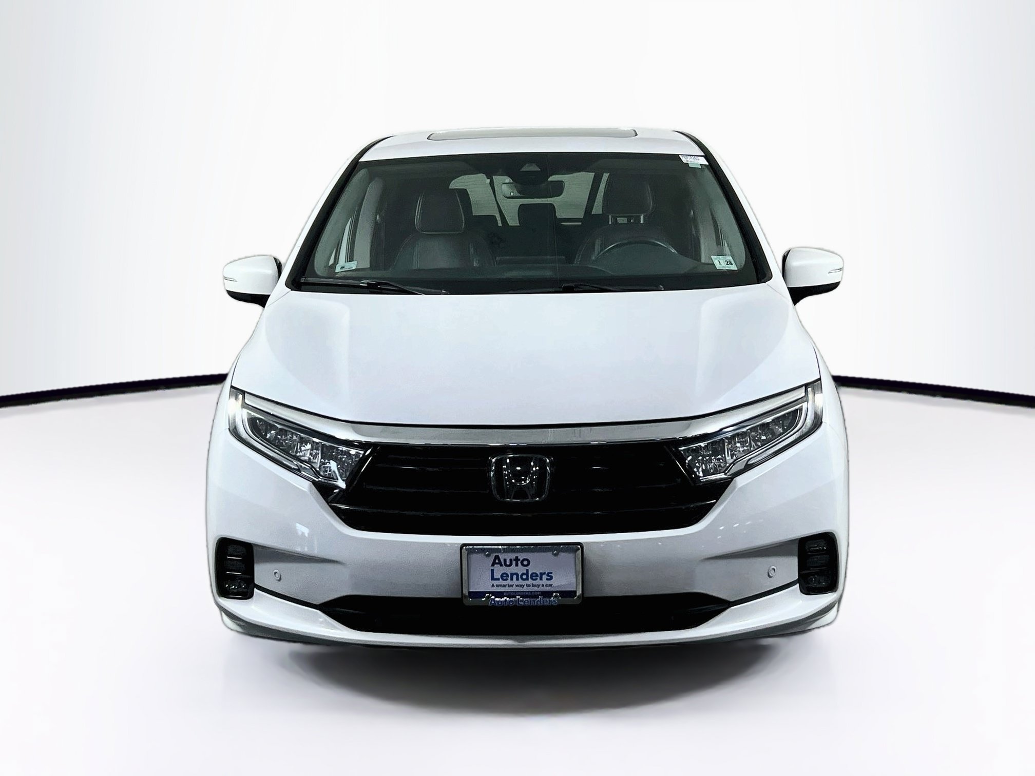 Used 2023 Honda Odyssey Elite image 2