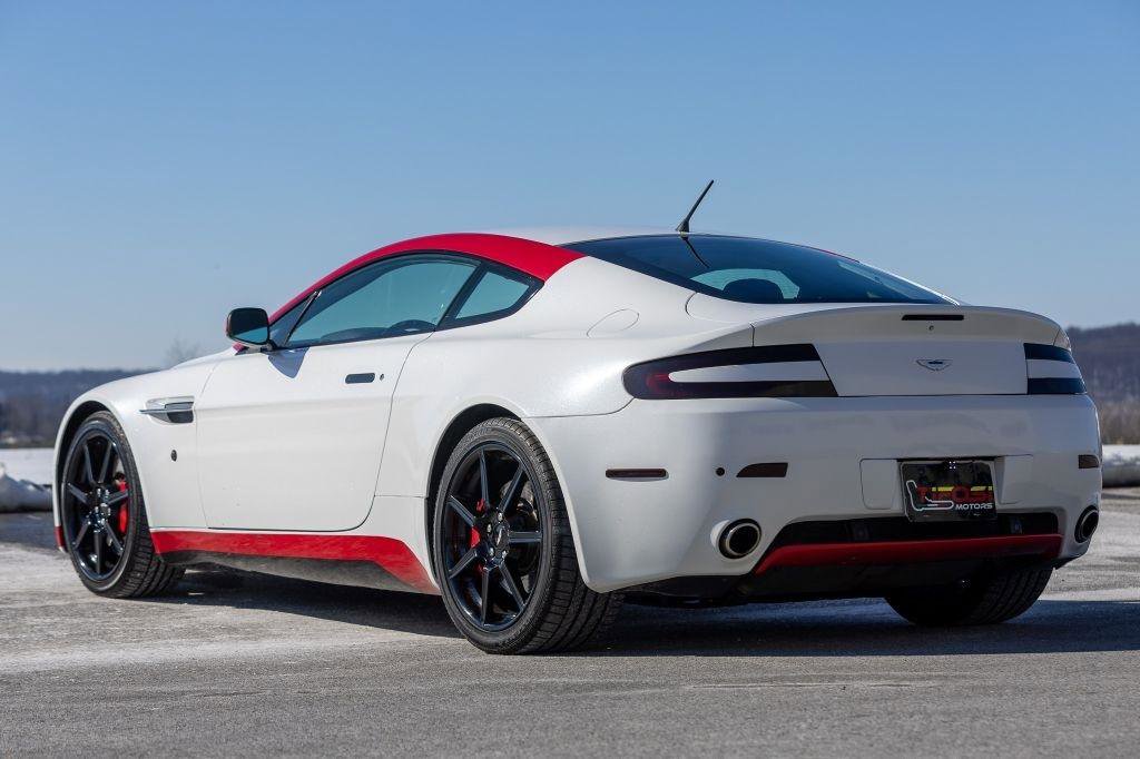 Used 2006 Aston Martin V8 Vantage Coupe image 20