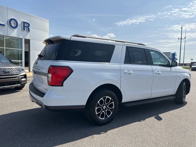 Used 2024 Ford Expedition Max XLT image 19