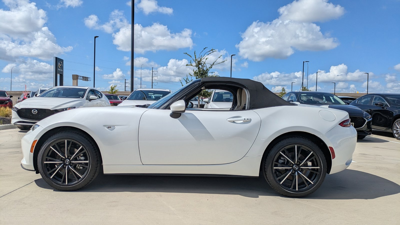 New 2026 MAZDA MX-5 Miata Grand Touring RWD image 3