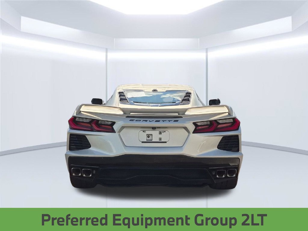 Used 2022 Chevrolet Corvette Stingray Preferred Cpe w/ Z51 Performance Package RWD image 5