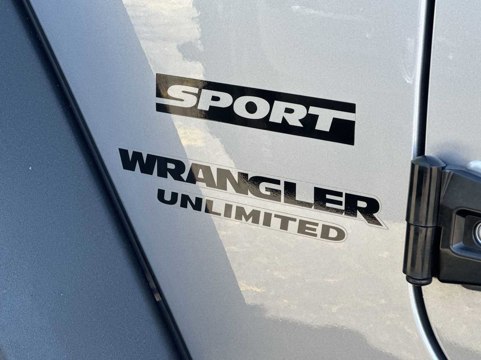 Used 2014 Jeep Wrangler Unlimited Sport w/ Quick Order Package 24S AWD/4WD image 11