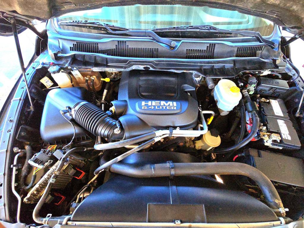 Used 2015 RAM 2500 Tradesman w/ Chrome Appearance Group image 31