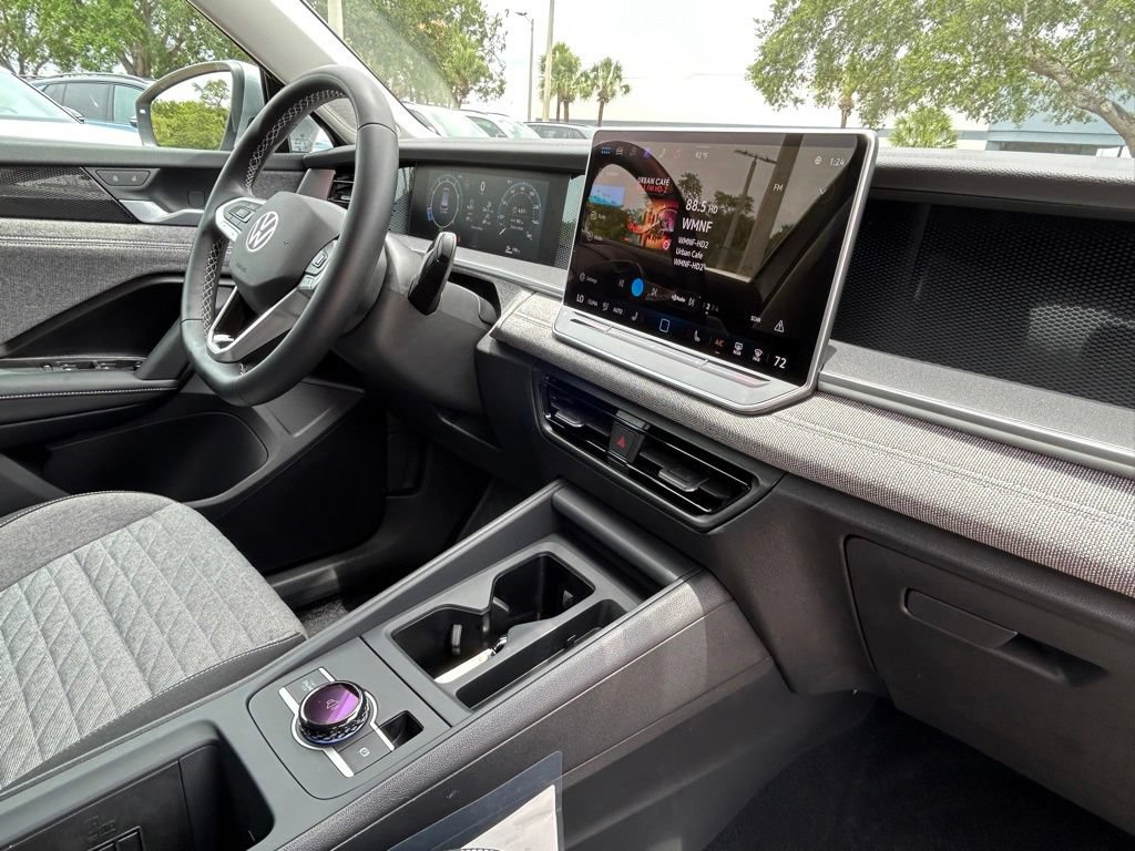 Certified 2025 Volkswagen Tiguan S FWD image 45