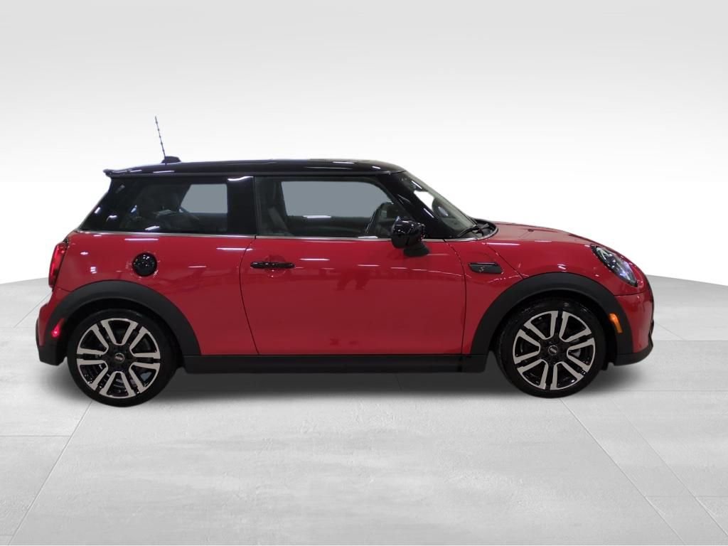 Used 2022 MINI Cooper S FWD image 3
