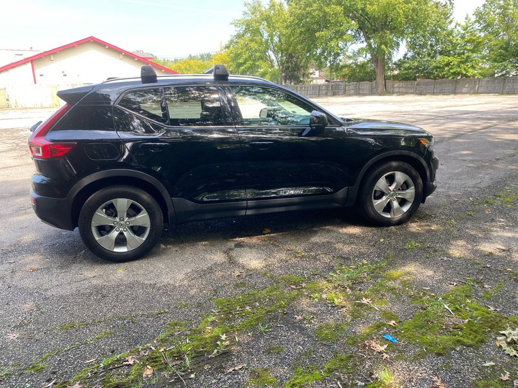 Used 2019 Volvo XC40 T5 Momentum AWD/4WD image 6