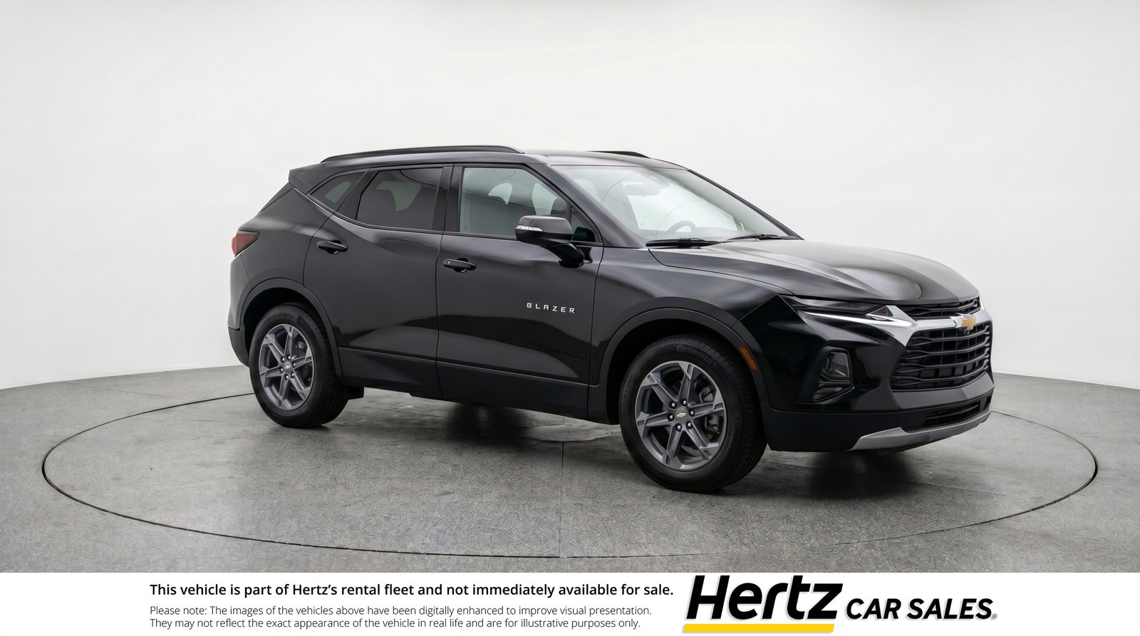 Used 2025 Chevrolet Blazer LT FWD image 1