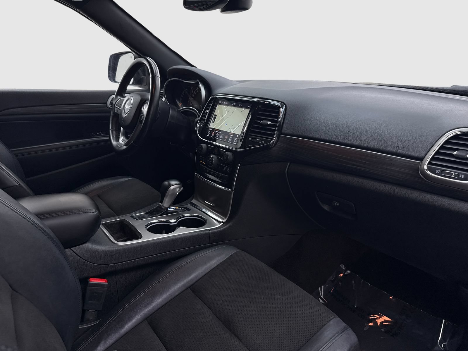 Used 2022 Jeep Grand Cherokee Laredo X RWD image 41