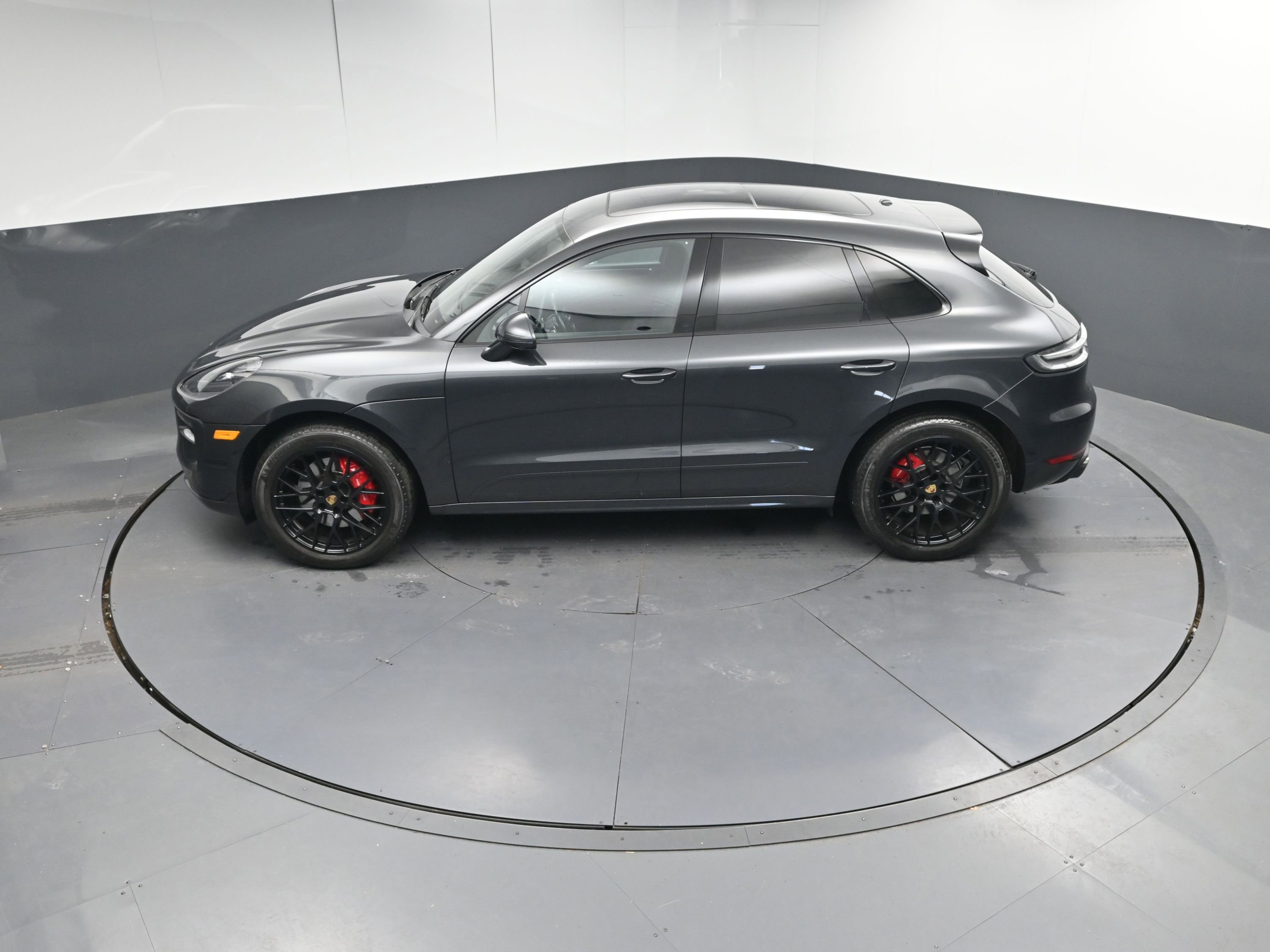 Certified 2021 Porsche Macan GTS image 33