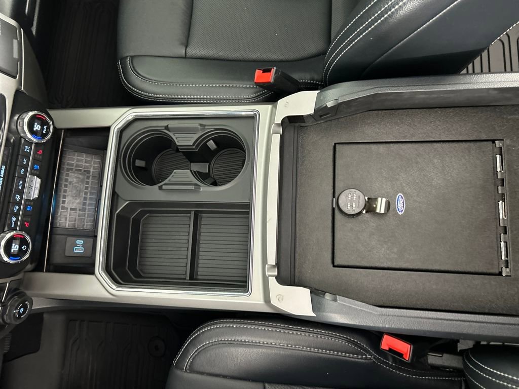 Used 2022 Ford F350 Lariat w/ Tremor Off-Road Package image 17