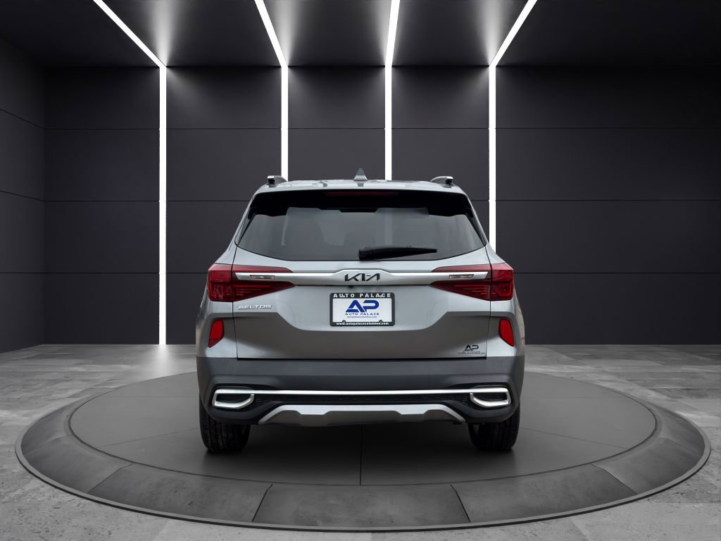 Used 2023 Kia Seltos S w/ Navigation Package image 5