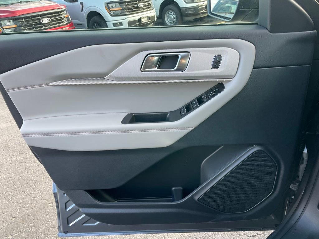 New 2026 Ford Explorer Active w/ Active Comfort Package image 55