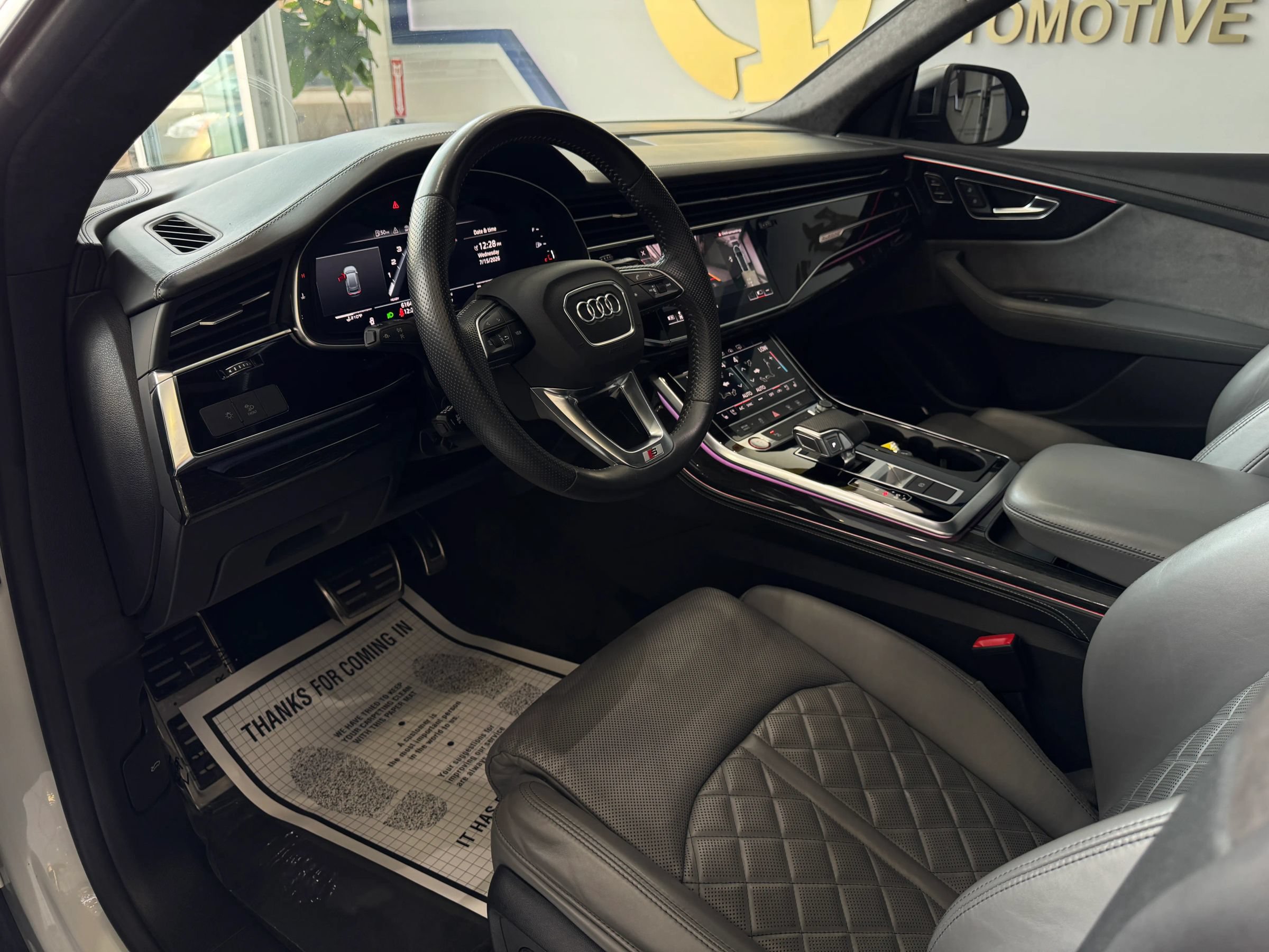 Used 2020 Audi SQ8 Premium Plus AWD/4WD image 22