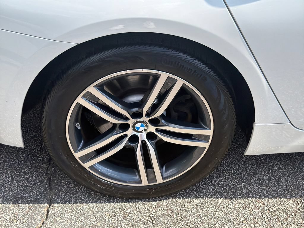 Used 2021 BMW 540i w/ Convenience Package RWD image 17
