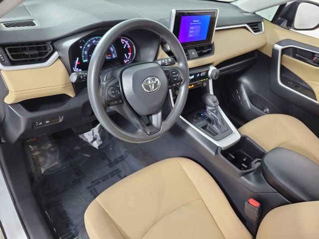 Used 2024 Toyota RAV4 LE image 18