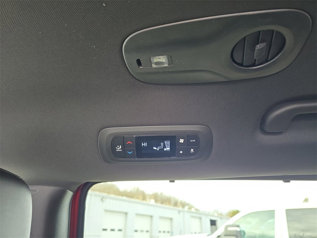 New 2026 Chrysler Pacifica Select w/ S Appearance Package image 26