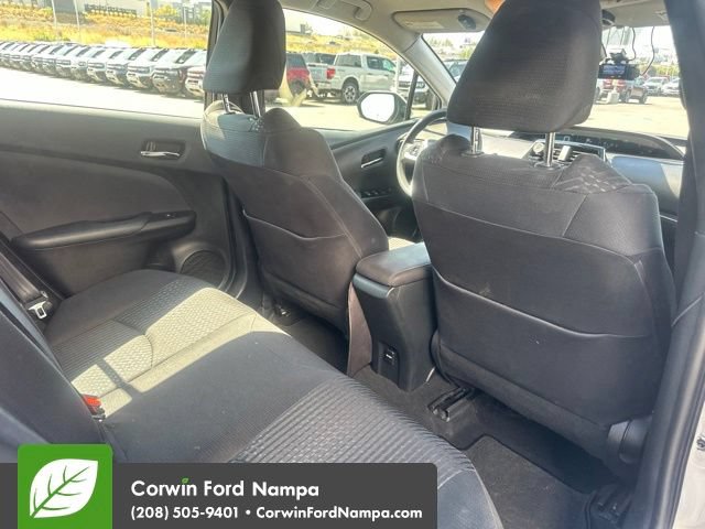 Used 2017 Toyota Prius Two w/ Carpet Mat Package FWD image 10