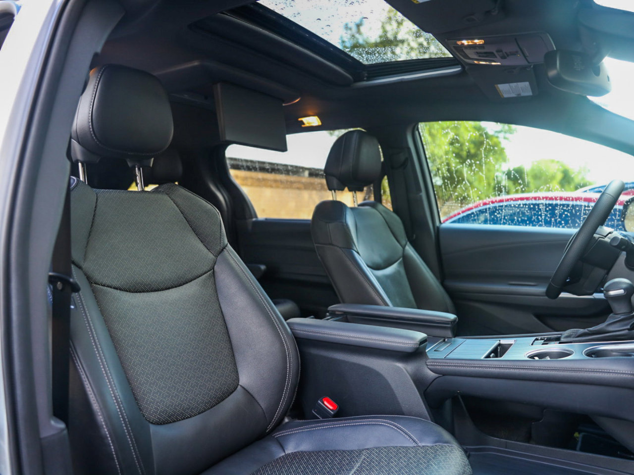 Used 2023 Toyota Sienna XSE image 22