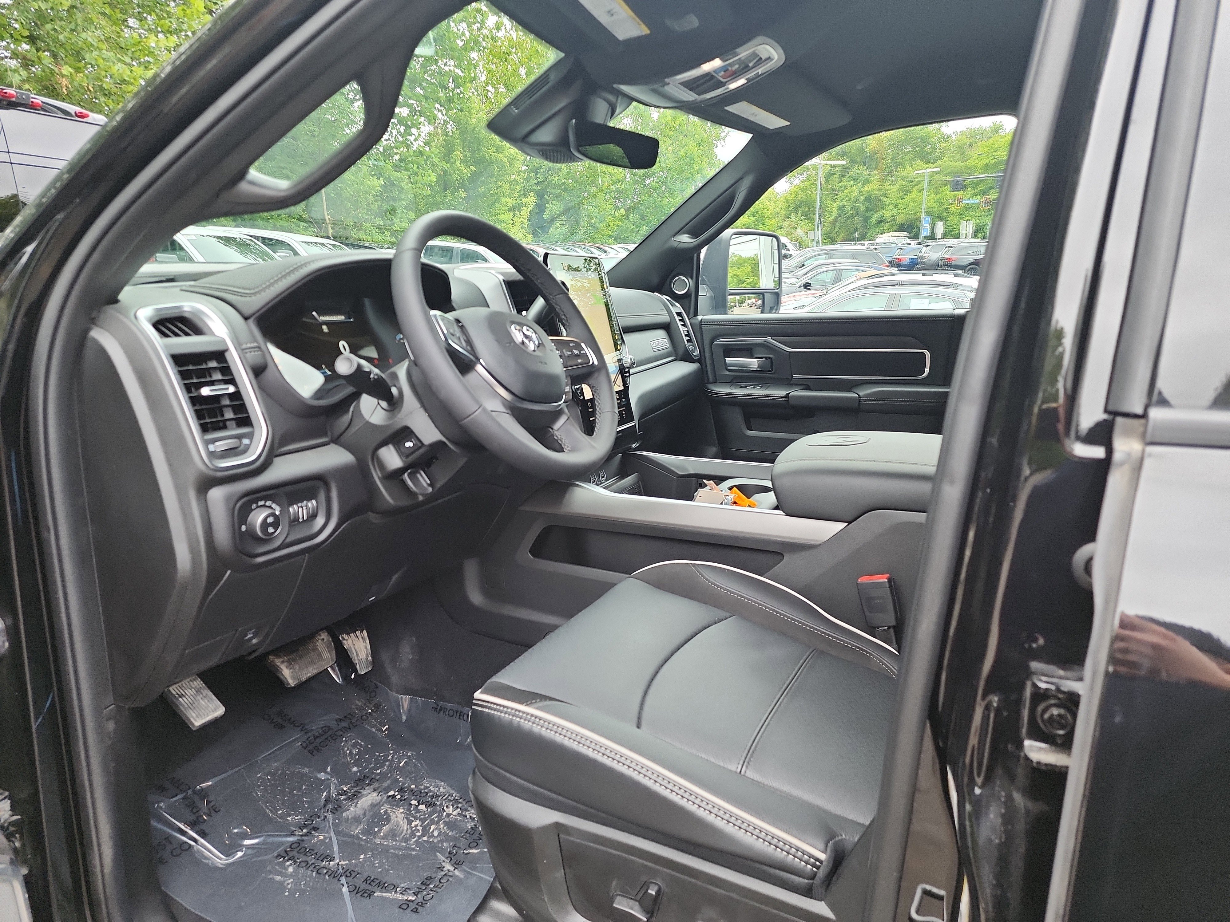 New 2025 RAM 2500 Laramie image 4