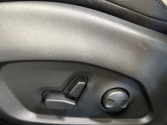 Used 2026 Jeep Compass Limited image 23