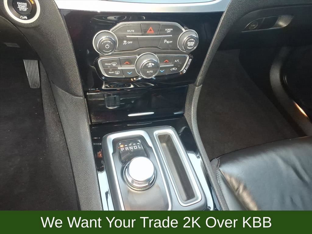 Used 2023 Chrysler 300 Touring L image 26