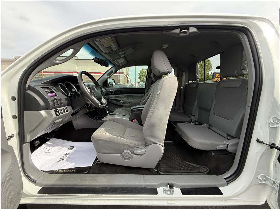 Used 2014 Toyota Tacoma 4x4 Access Cab w/ SR5 Package image 20