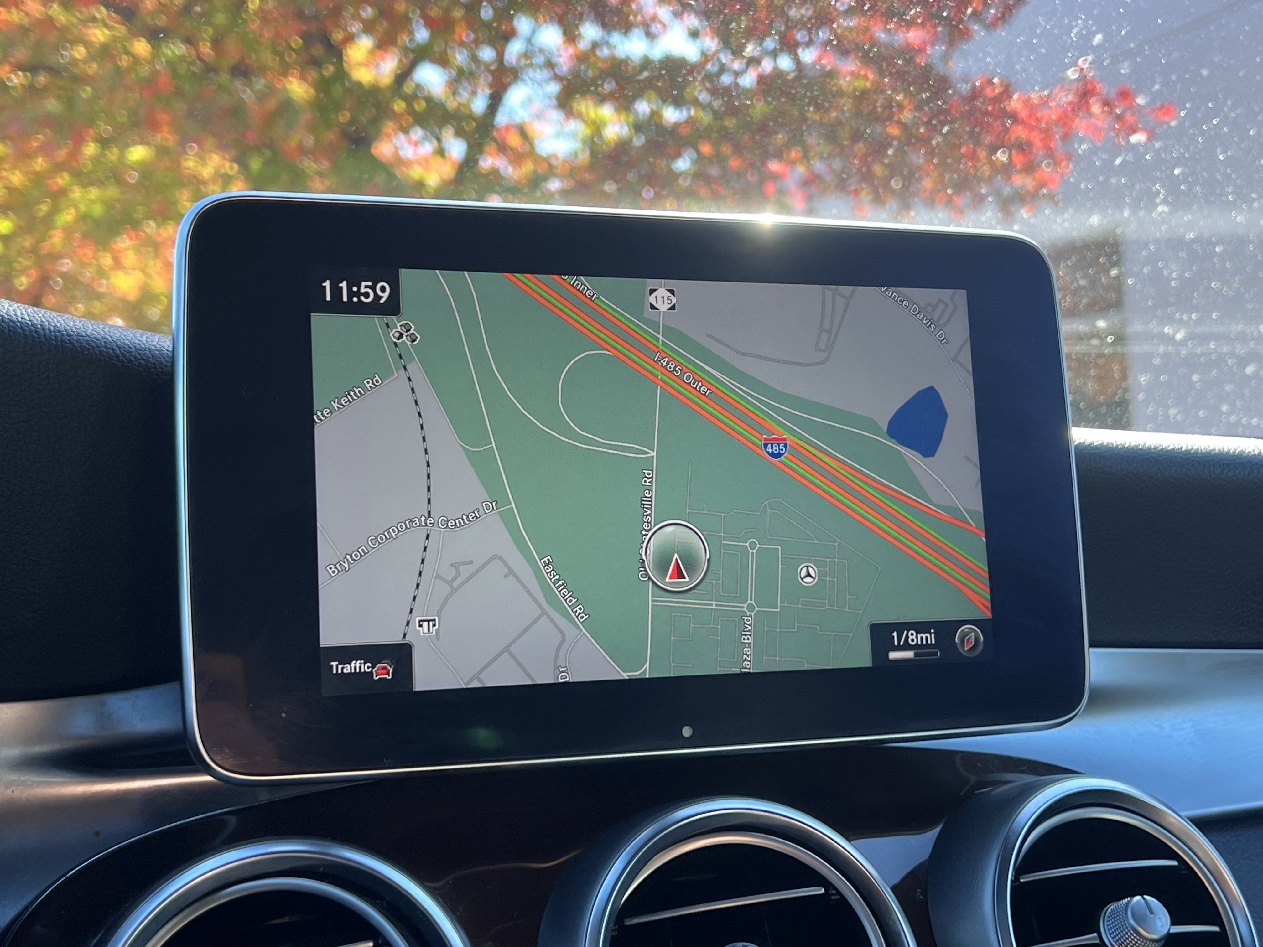 Certified 2019 Mercedes-Benz GLC 300 4MATIC w/ Driver Assistance Package image 23