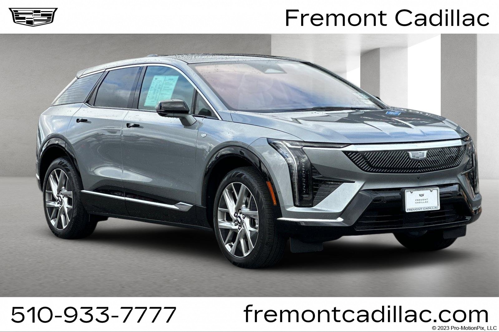 Certified 2025 Cadillac Optiq Luxury 1