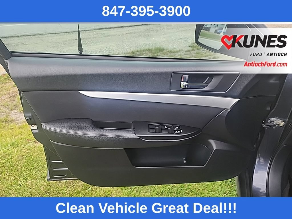 Used 2010 Subaru Outback 2.5i Premium AWD/4WD image 42