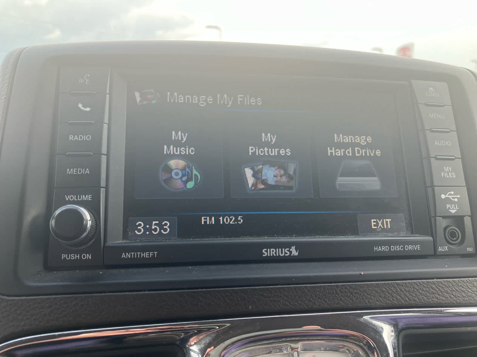 Used 2013 Chrysler Town & Country Touring FWD image 20