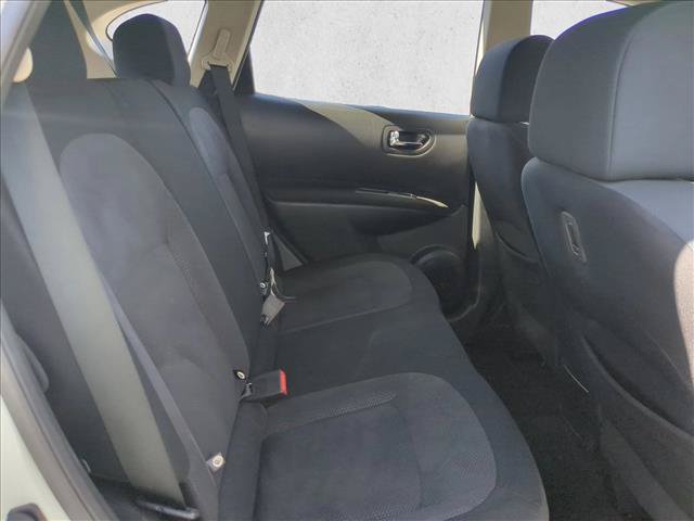 Used 2013 Nissan Rogue S AWD/4WD image 17