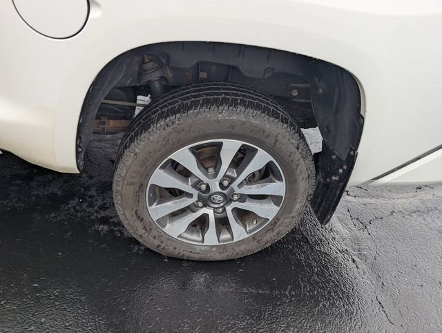 Used 2018 Toyota Tundra Limited w/ Limited Premium Package AWD/4WD image 23