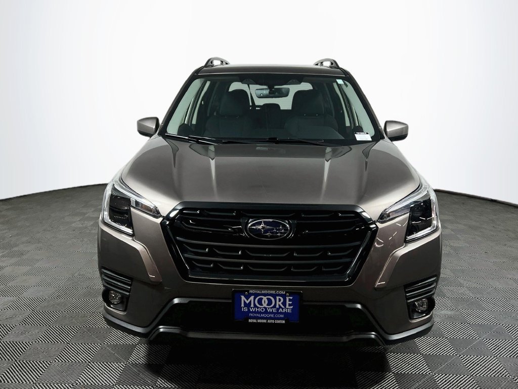 Certified 2024 Subaru Forester Premium AWD/4WD image 2