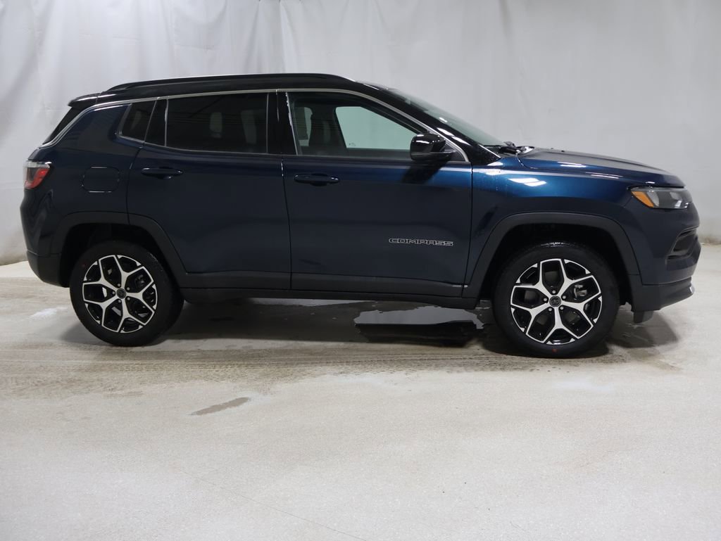 New 2026 Jeep Compass Limited image 8