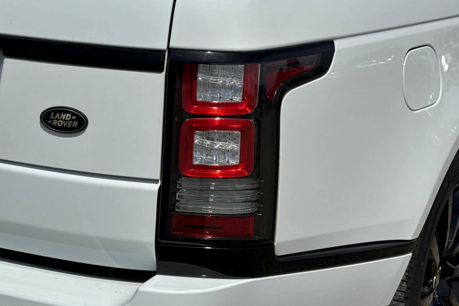 Used 2015 Land Rover Range Rover Long Wheelbase Supercharged image 33