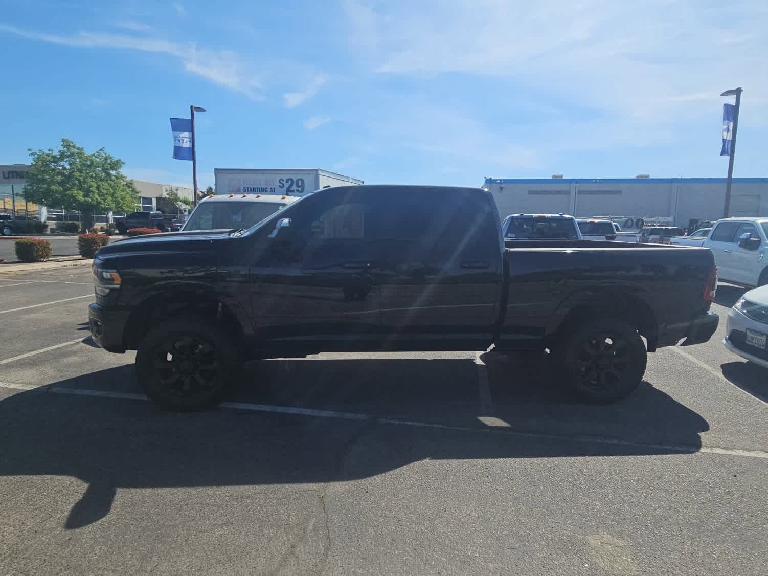 Used 2019 RAM 2500 Laramie AWD/4WD image 5