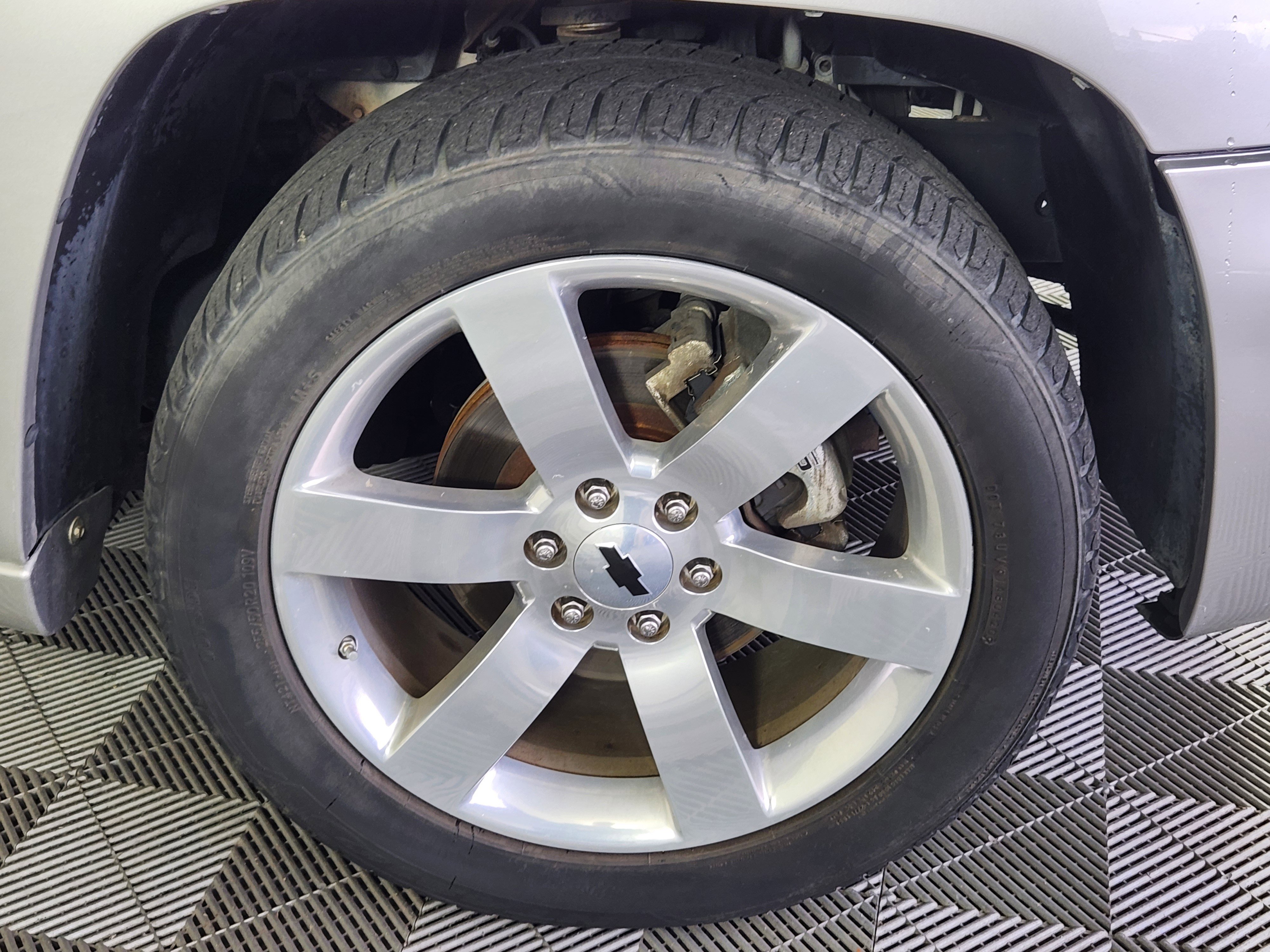 Used 2008 Chevrolet TrailBlazer SS w/ Sun And 6-Disc Cd Package image 9