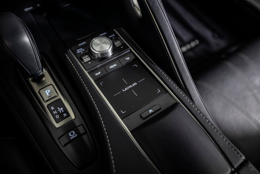 Used 2018 Lexus LC 500 Coupe image 29