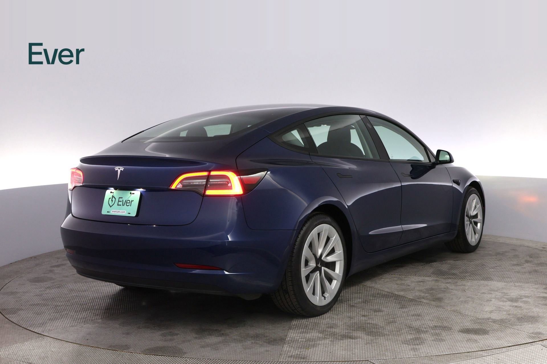 Used 2022 Tesla Model 3 RWD image 3