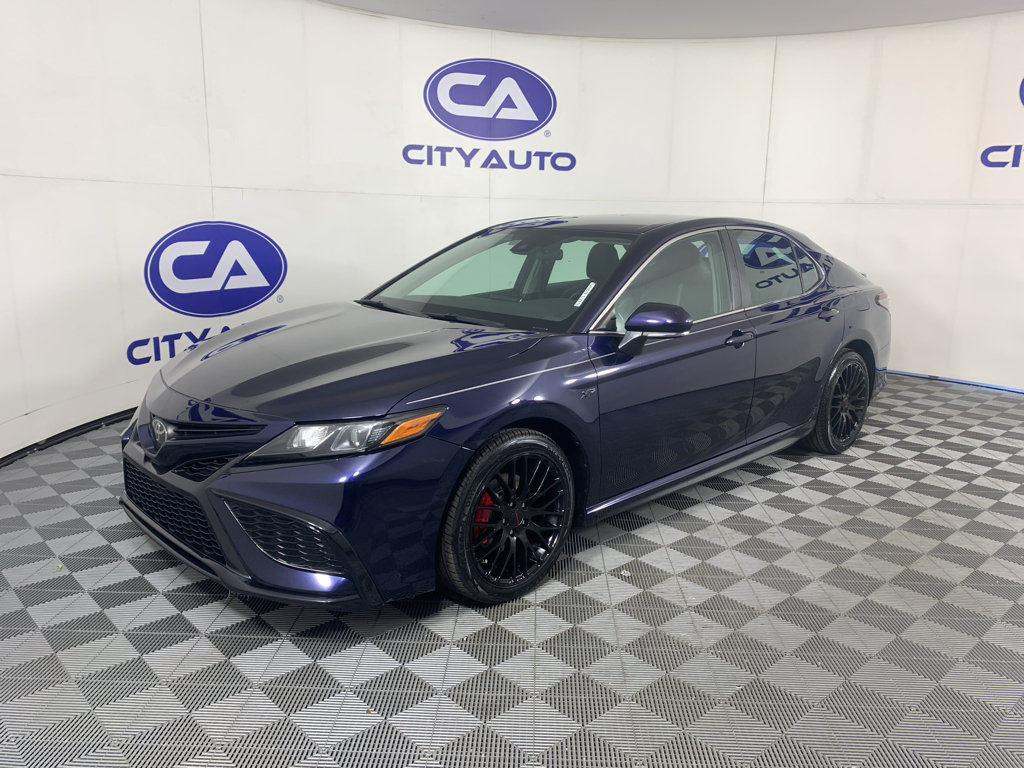 Used 2022 Toyota Camry SE FWD image 7