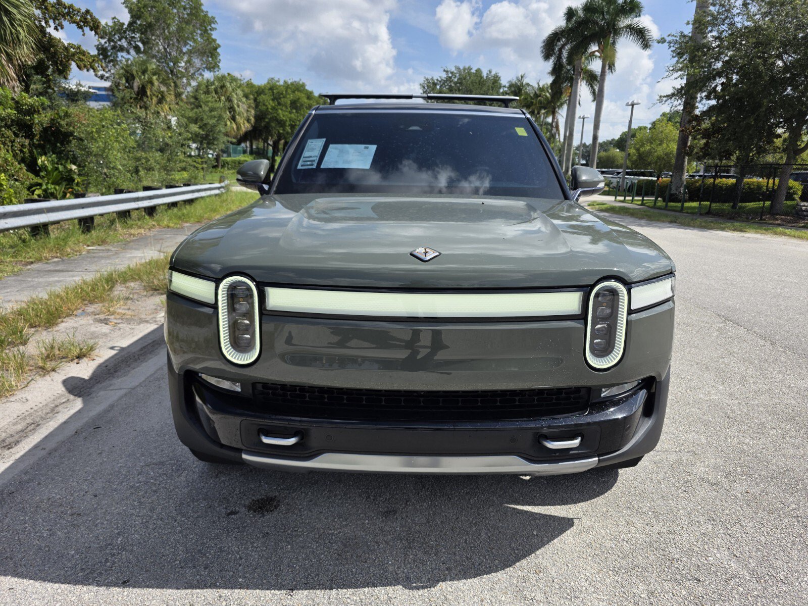 Used 2022 Rivian R1S Launch Edition AWD/4WD image 8