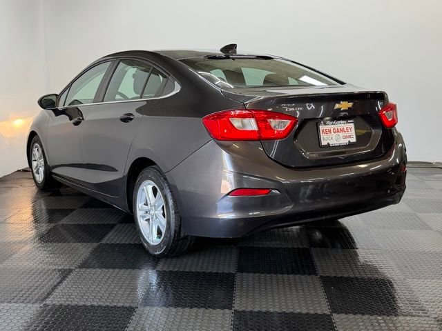 Used 2017 Chevrolet Cruze LT FWD image 8